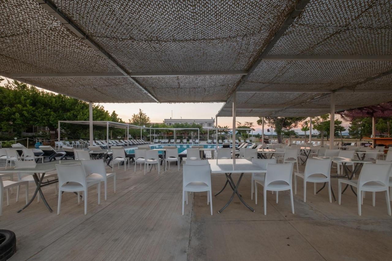Buka Sandy Beach Messini Exterior photo